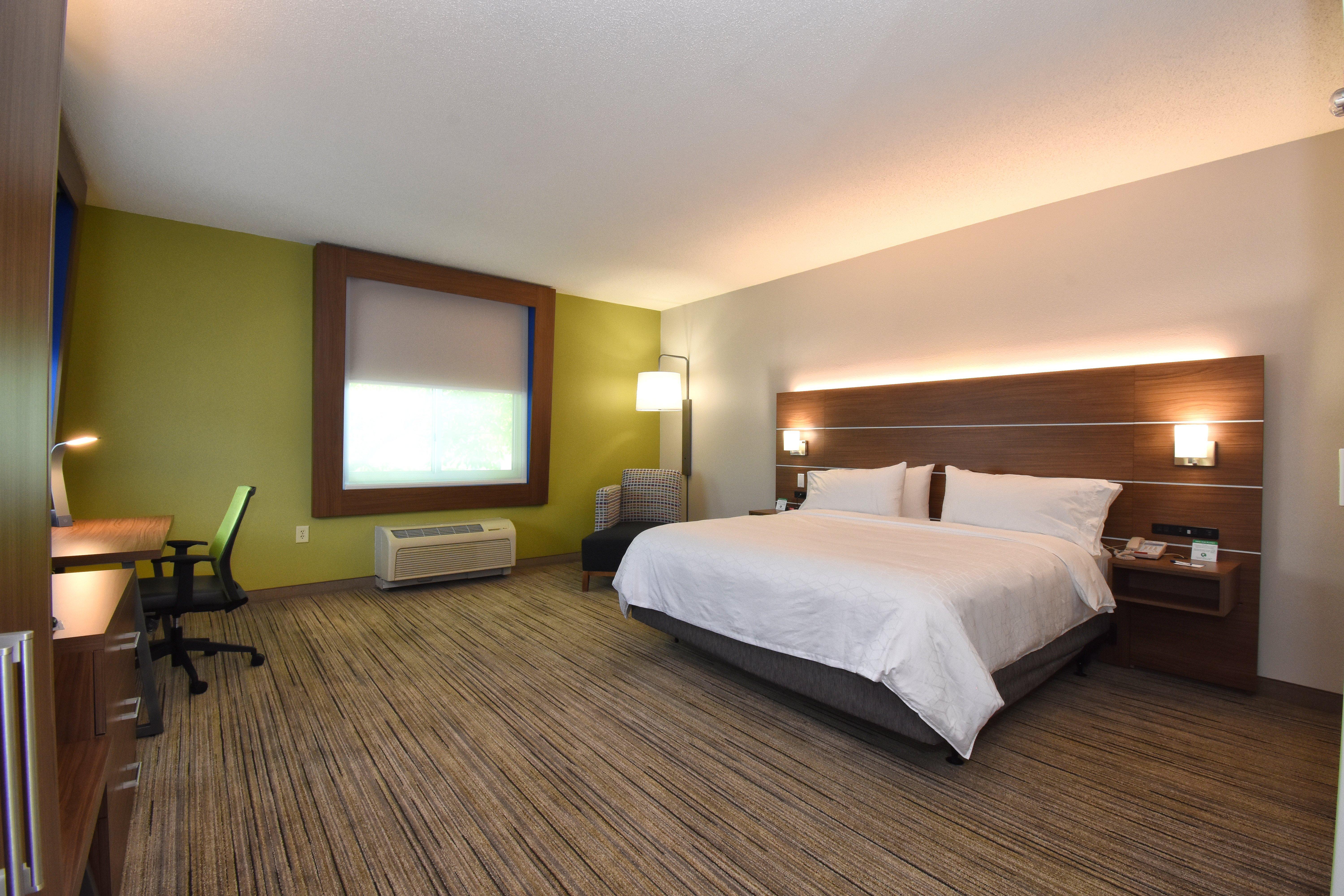 Holiday Inn Express & Suites Southern Pines-Pinehurst Area By Ihg Bagian luar foto
