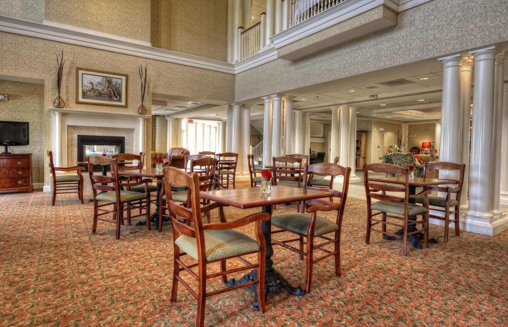 Holiday Inn Express & Suites Southern Pines-Pinehurst Area By Ihg Bagian luar foto