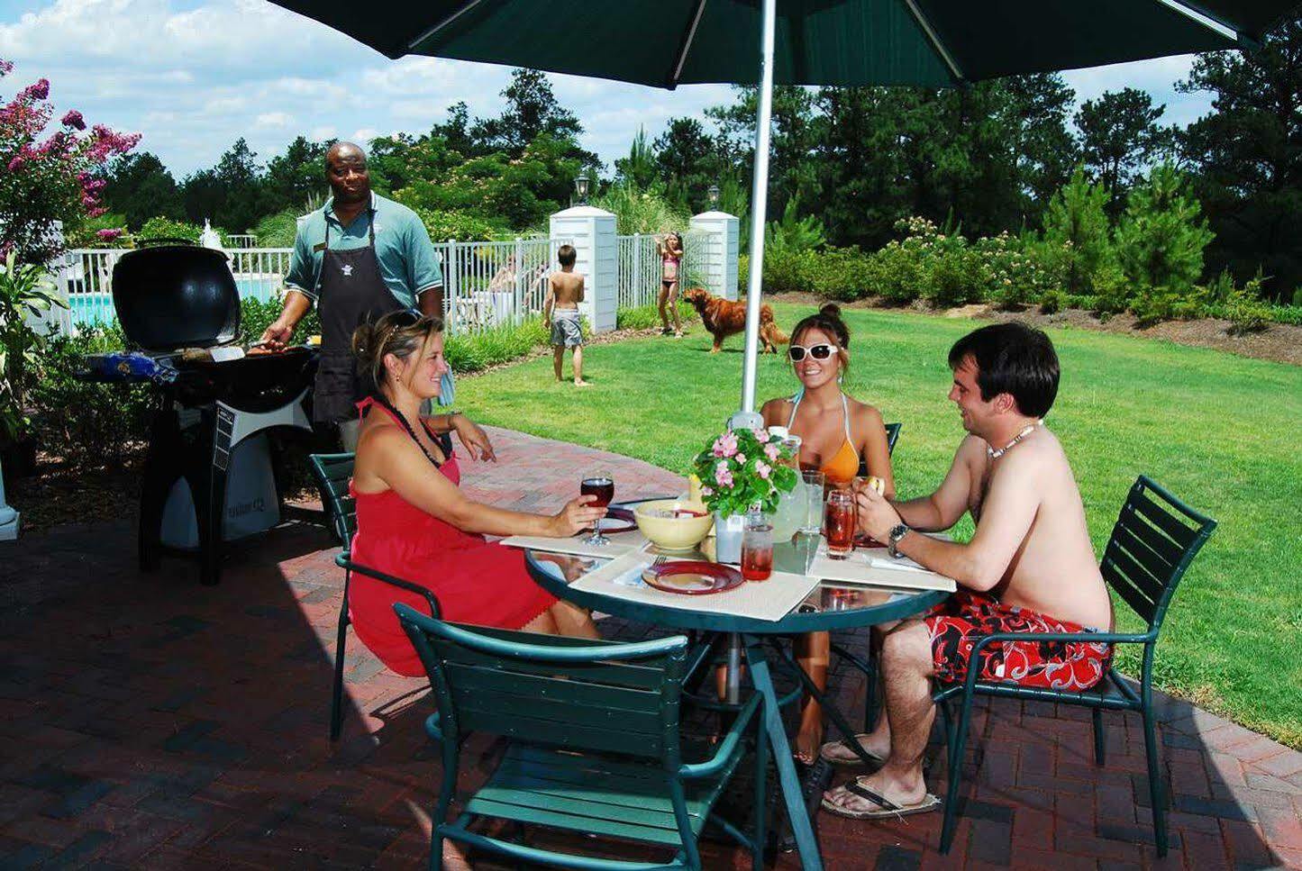 Holiday Inn Express & Suites Southern Pines-Pinehurst Area By Ihg Bagian luar foto